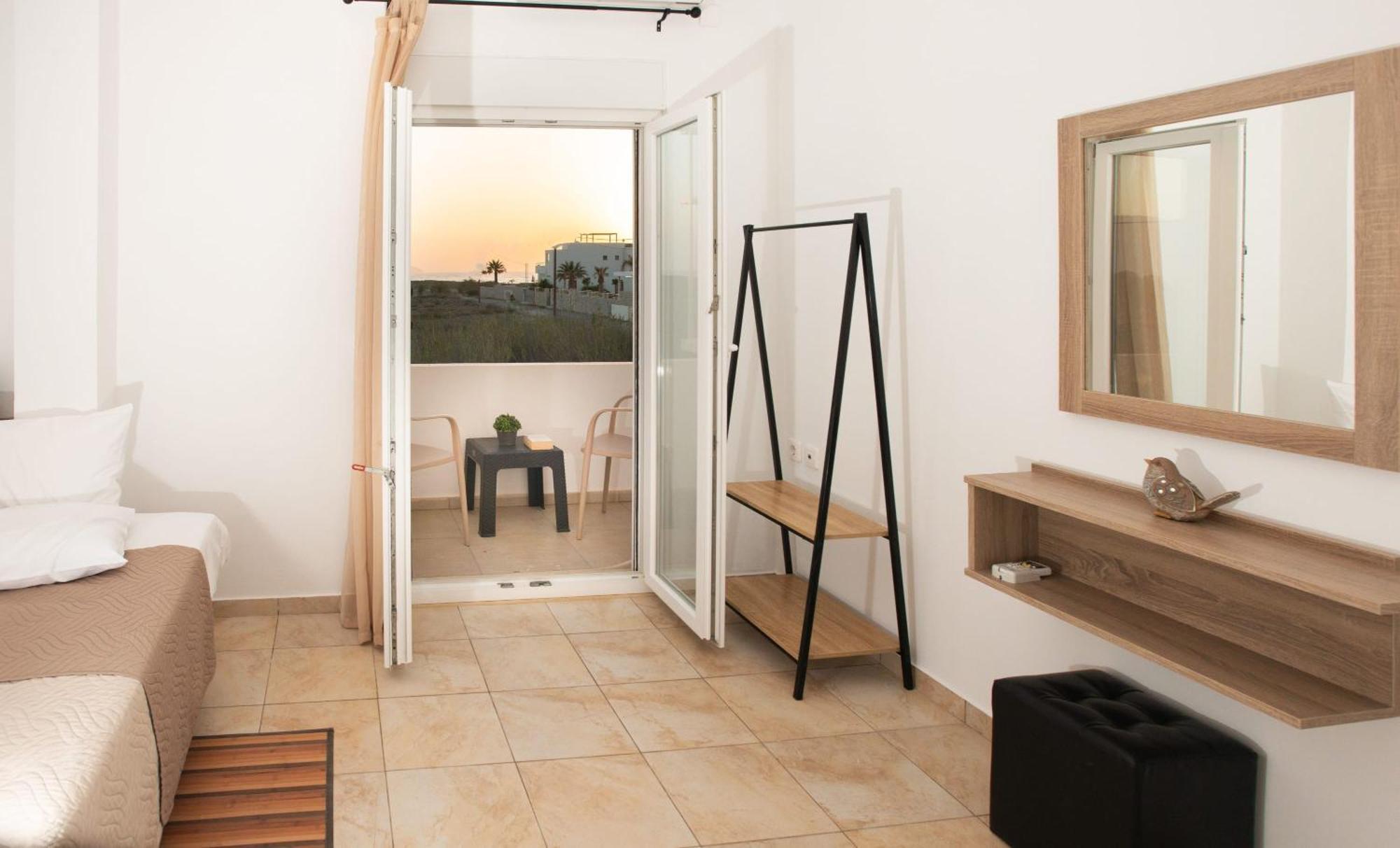 Afrathias Beachhouse - Cretan Hideaway Kalamaki  Exterior foto