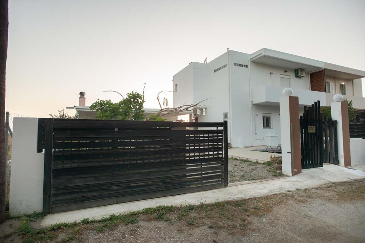 Afrathias Beachhouse - Cretan Hideaway Kalamaki  Exterior foto